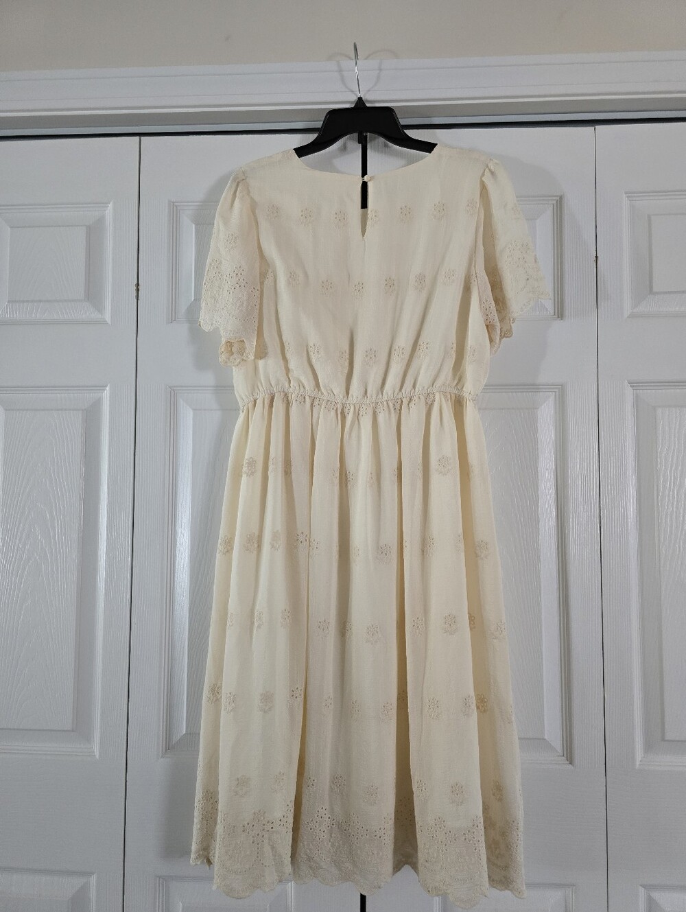 Women's Embroidery Romantic Puff Short Sleeve Rayon Cream Midi Dress Size L - Picture 14 of 17
